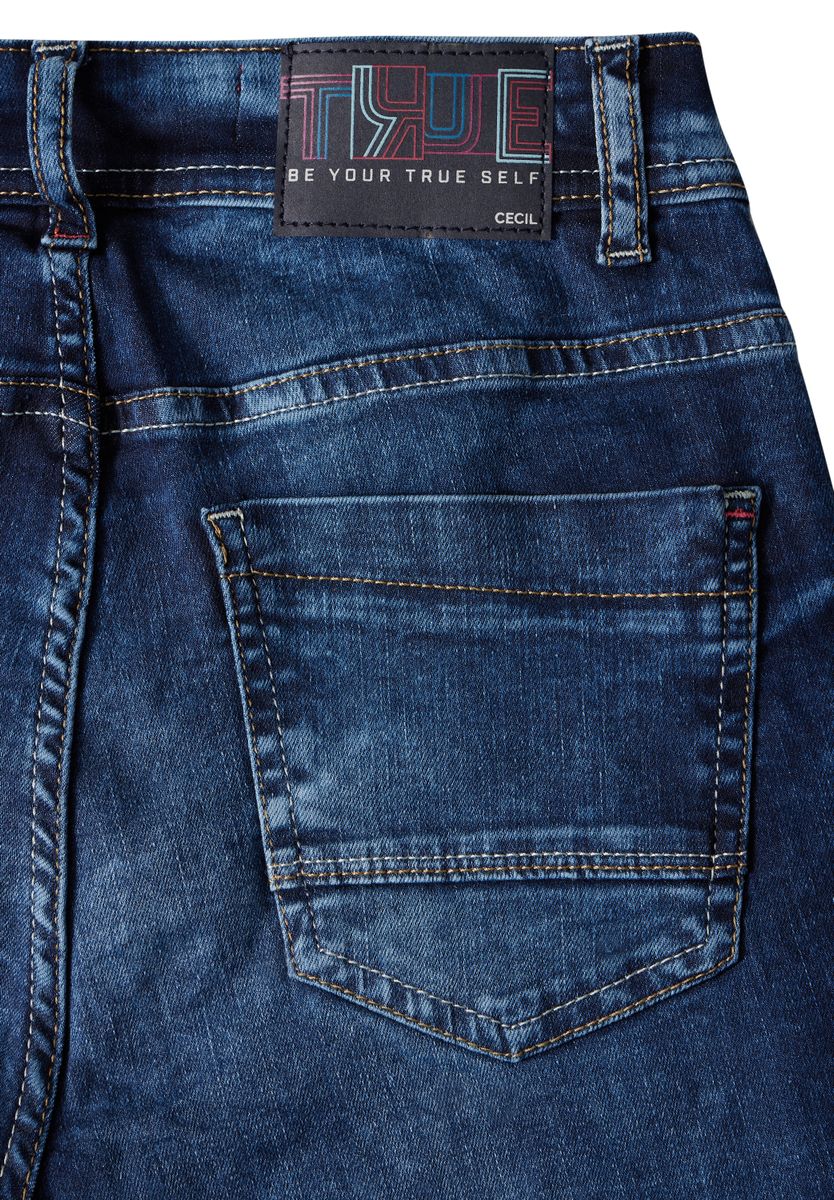 Jeans im Slim Fit