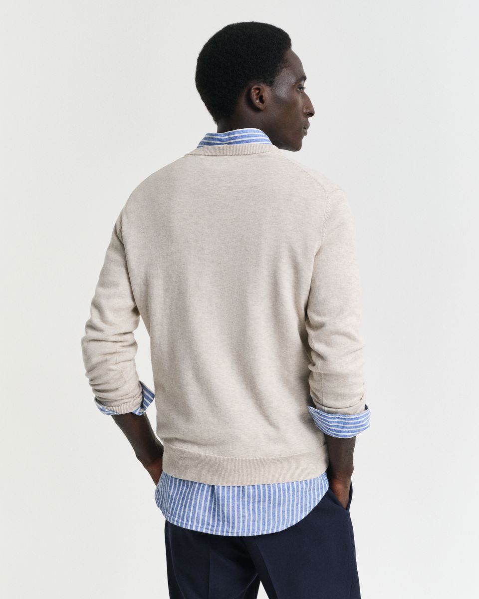 Klassischer V-Neck Pullover aus Baumwolle