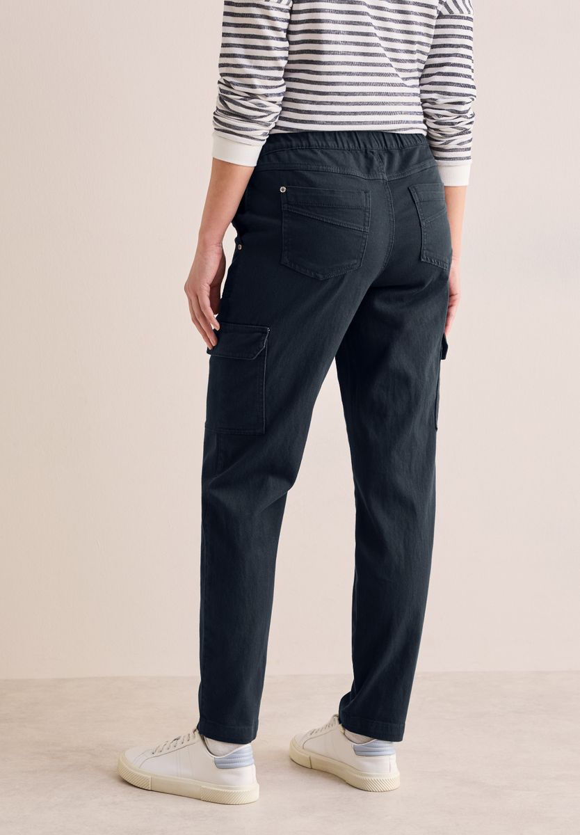 Cargo-Hose im Washed-Look