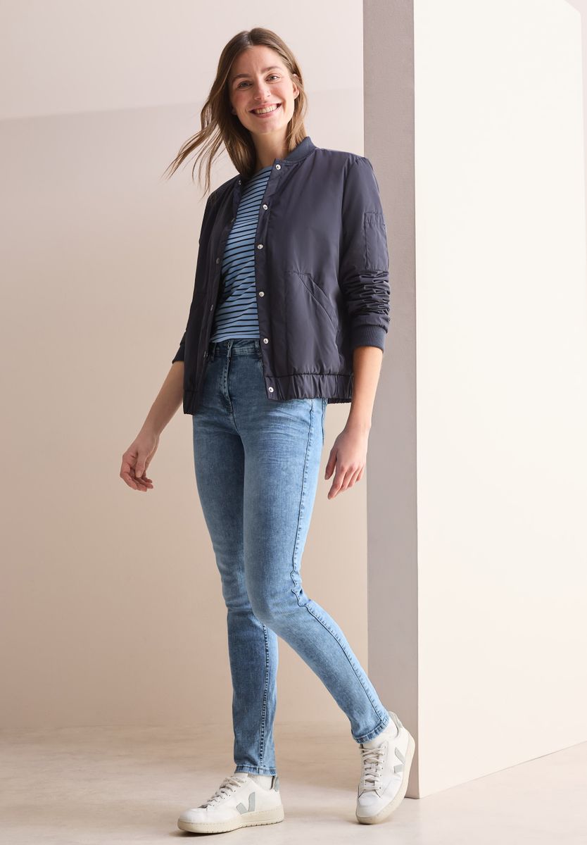 Jeans im Slim Fit