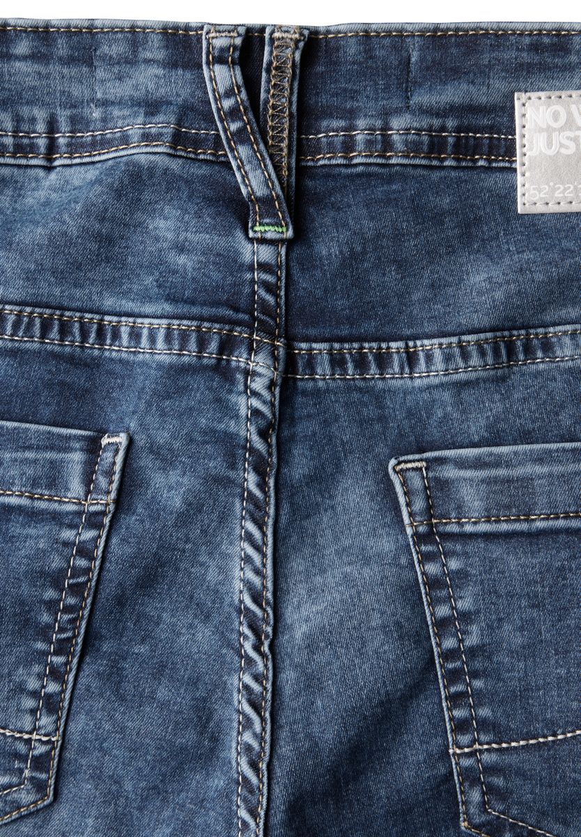 Jeans im Casual Fit