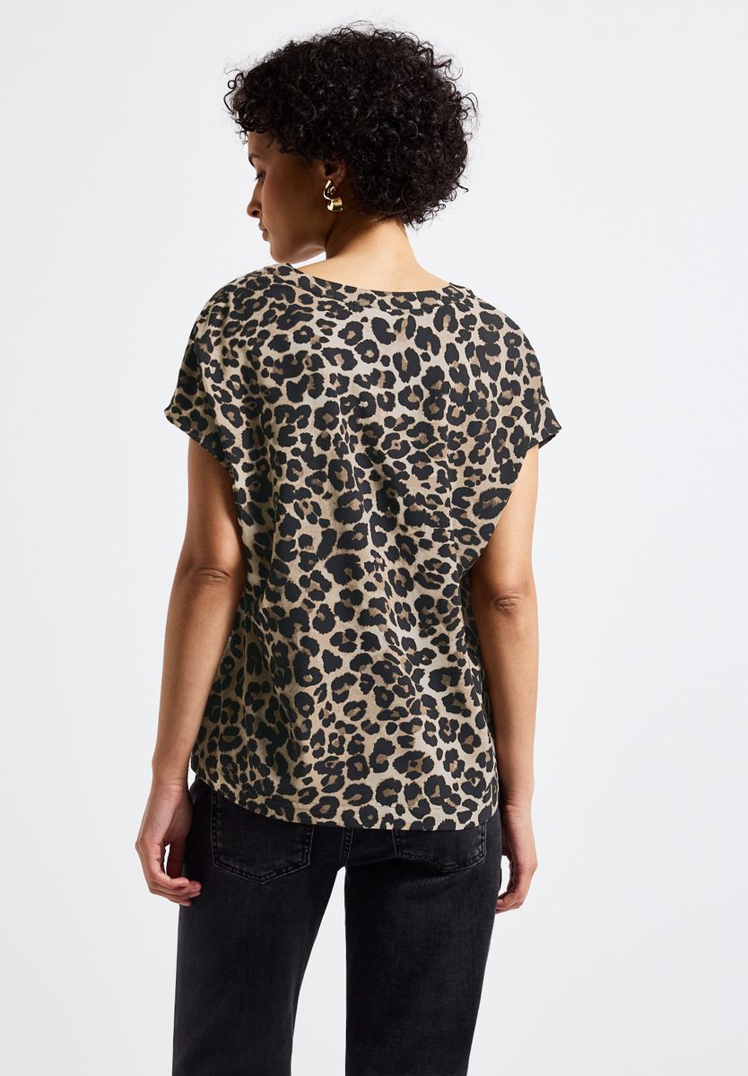 Blusenshirt mit Leo-Muster