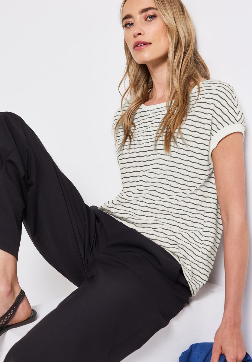 Shirt mit welligen Streifen
