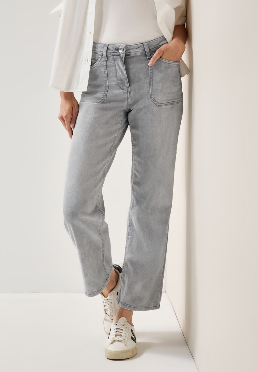 Wide Leg Jeans