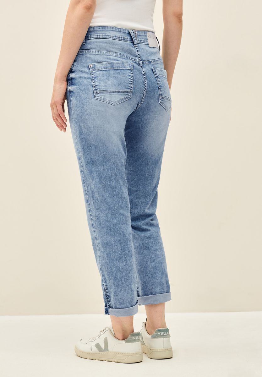 Jeans mit Turn-Up Detail