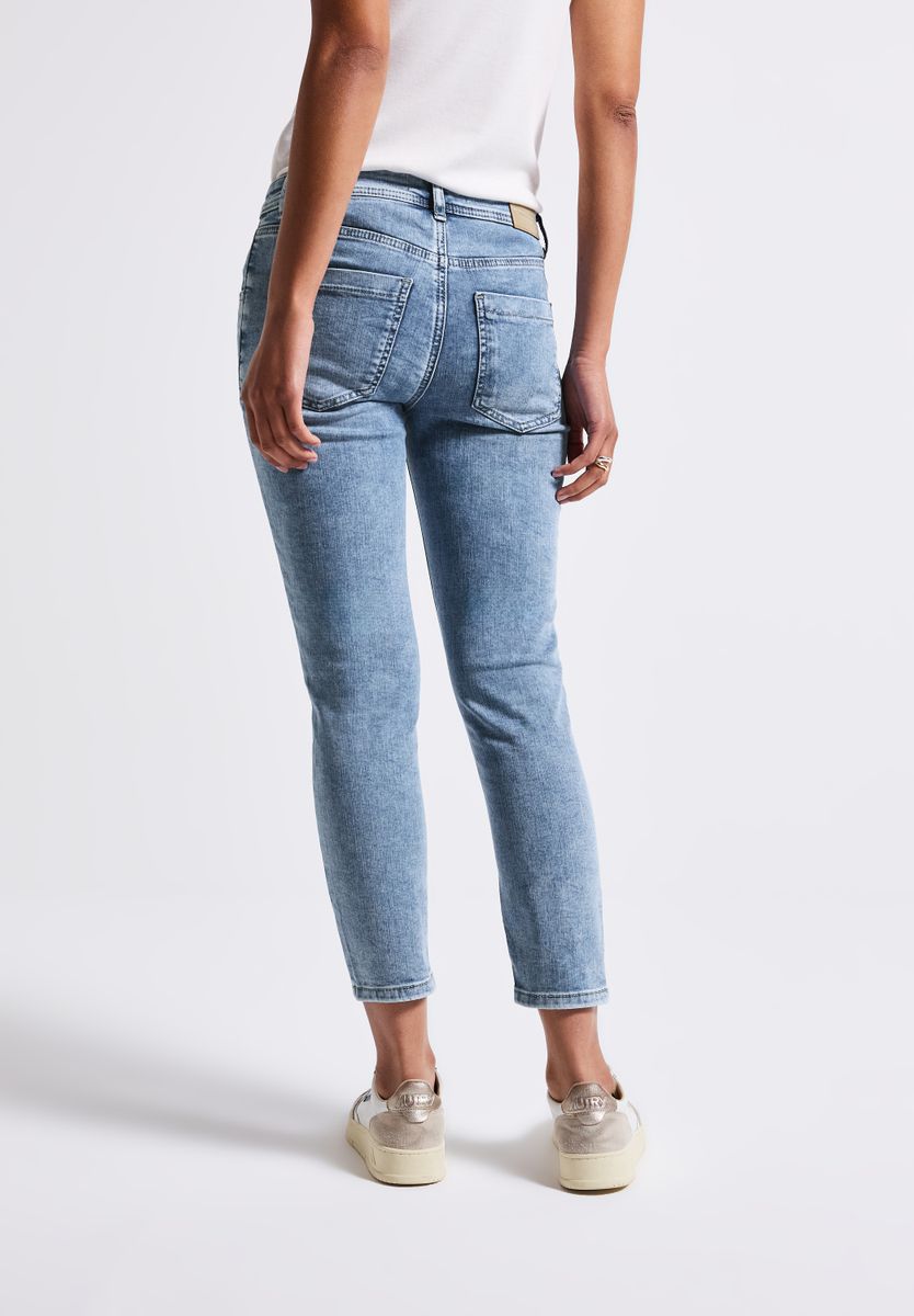 7/8 Slim Fit Jeans