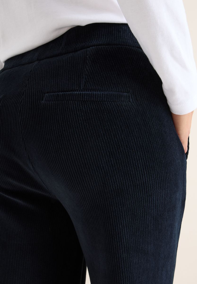 Wide Leg Cordhose