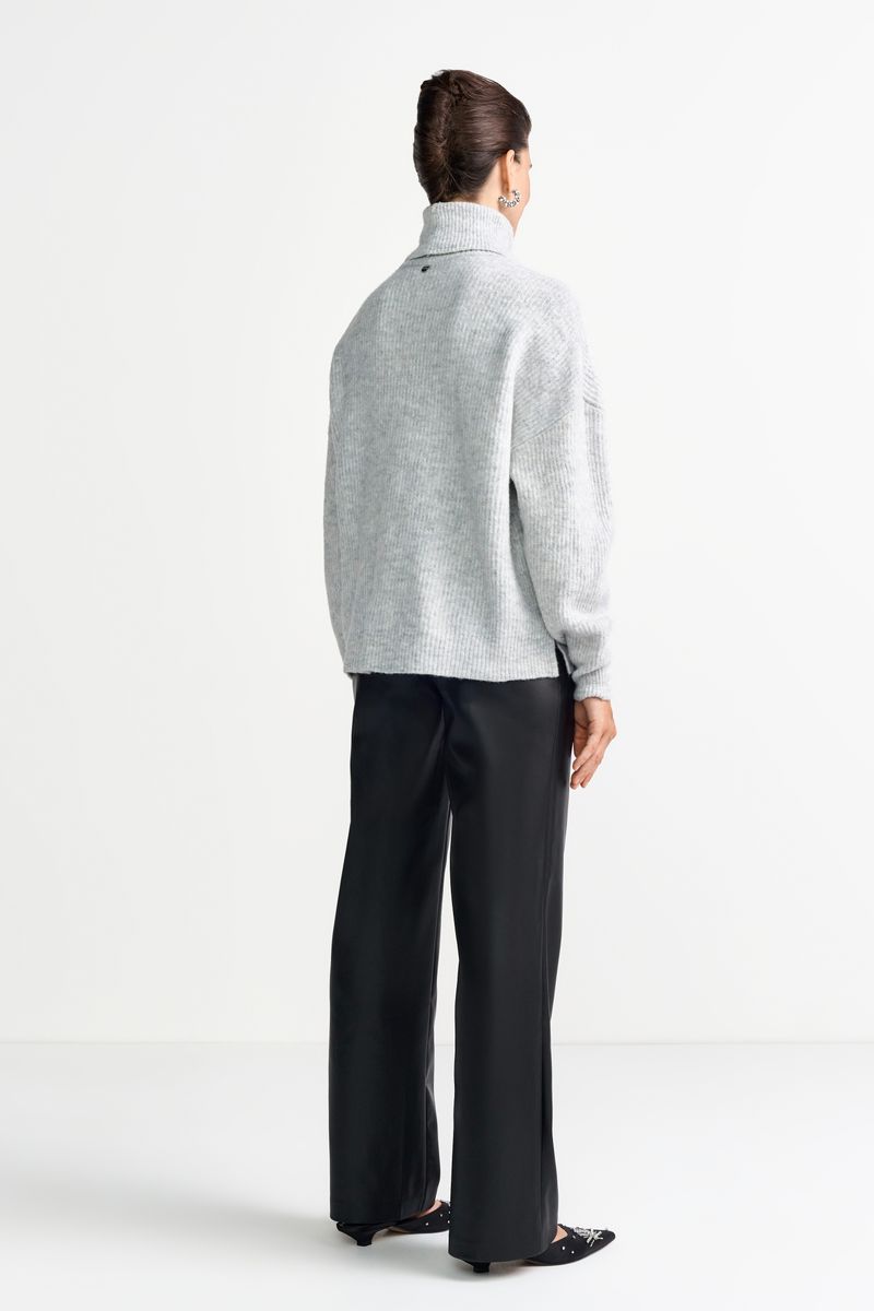 Roll Neck