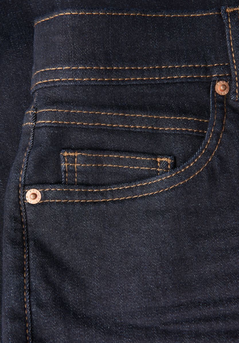 Rinsed Straight Leg Jeans