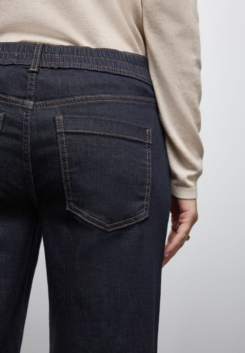 Rinsed Straight Leg Jeans