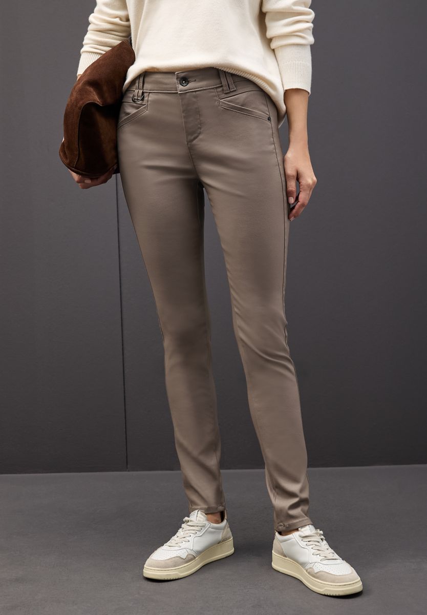 Slim Fit Coated Hose