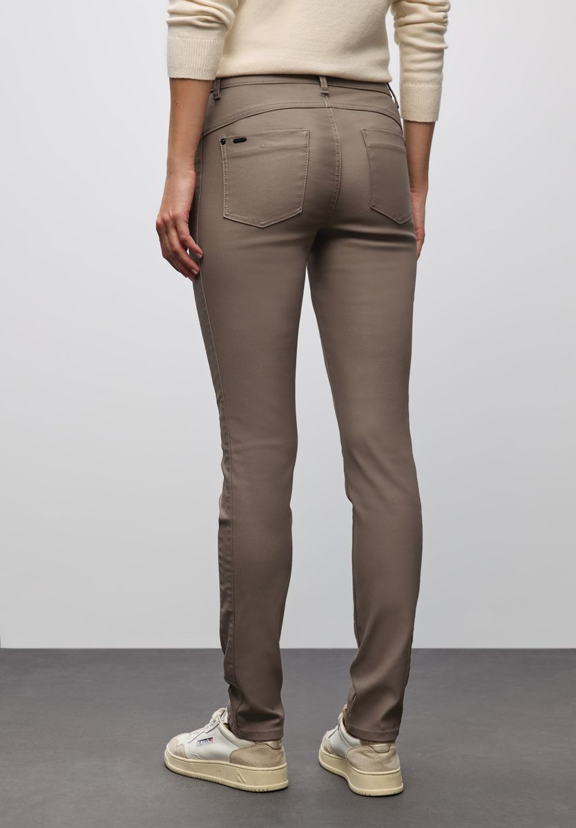 Slim Fit Coated Hose