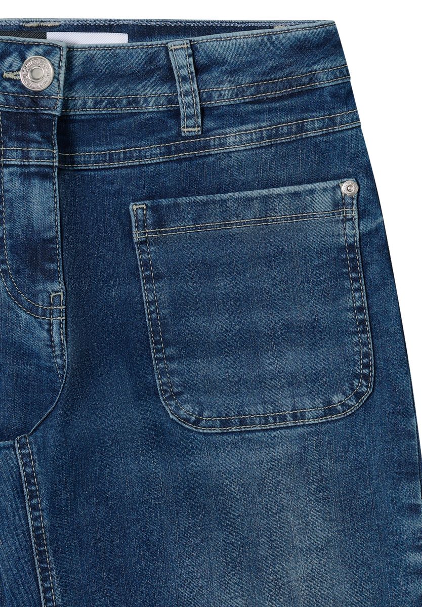 Wide Leg Patch Pocket Jeans