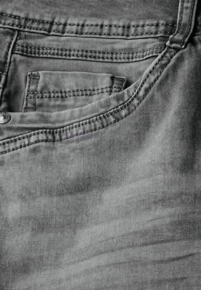 Jeans im Casual Fit