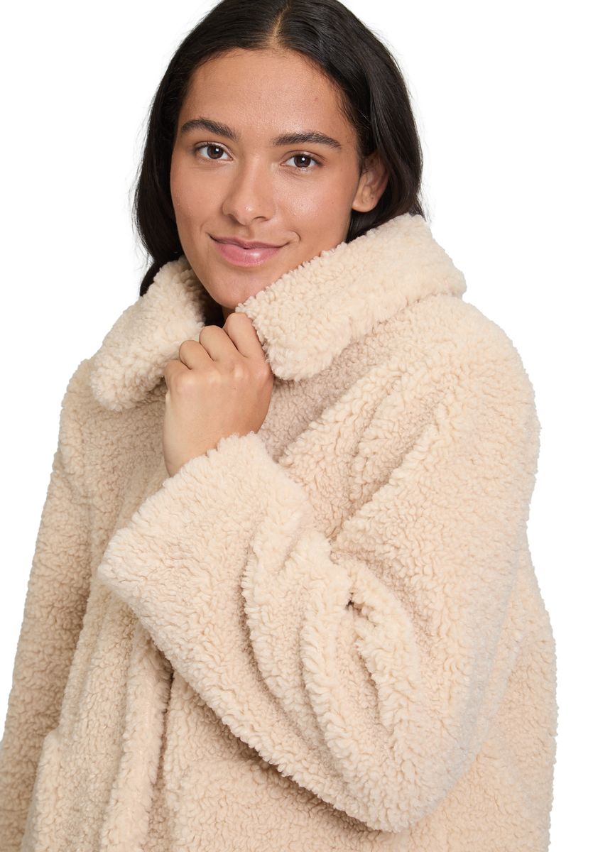 Plüschjacke