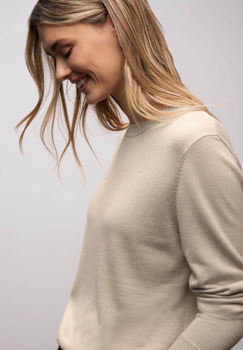 Basic Pullover