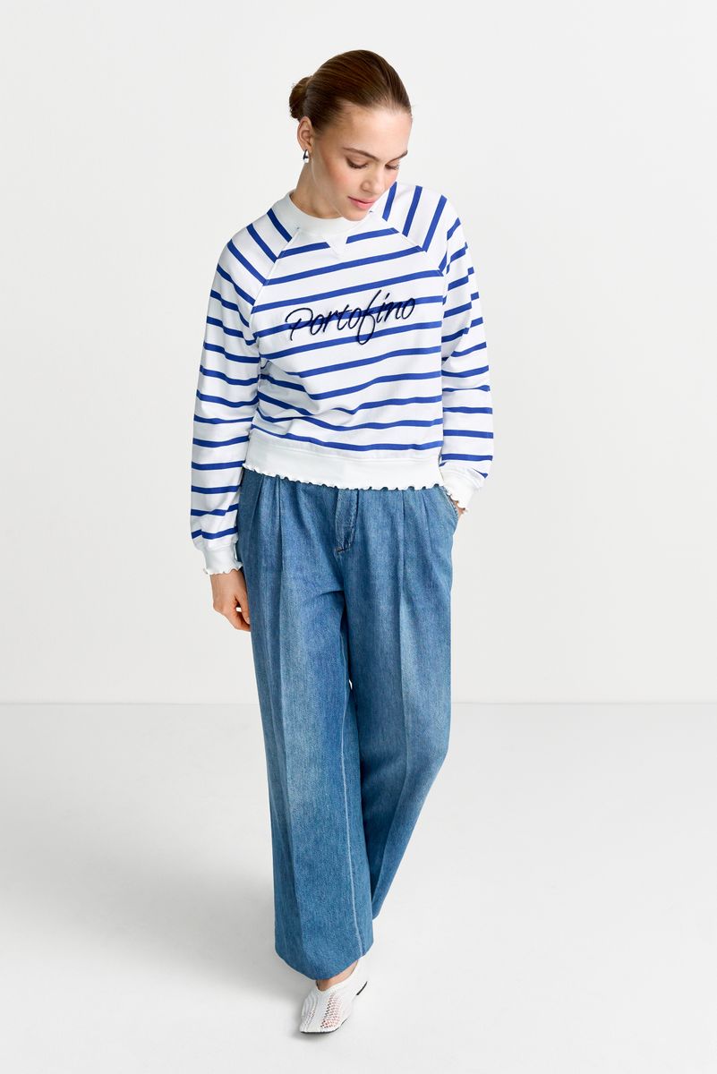 Striped Sweaty with Application