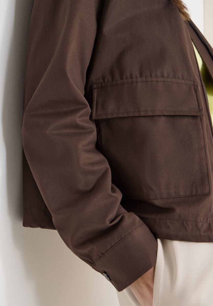 Kurze Jacke