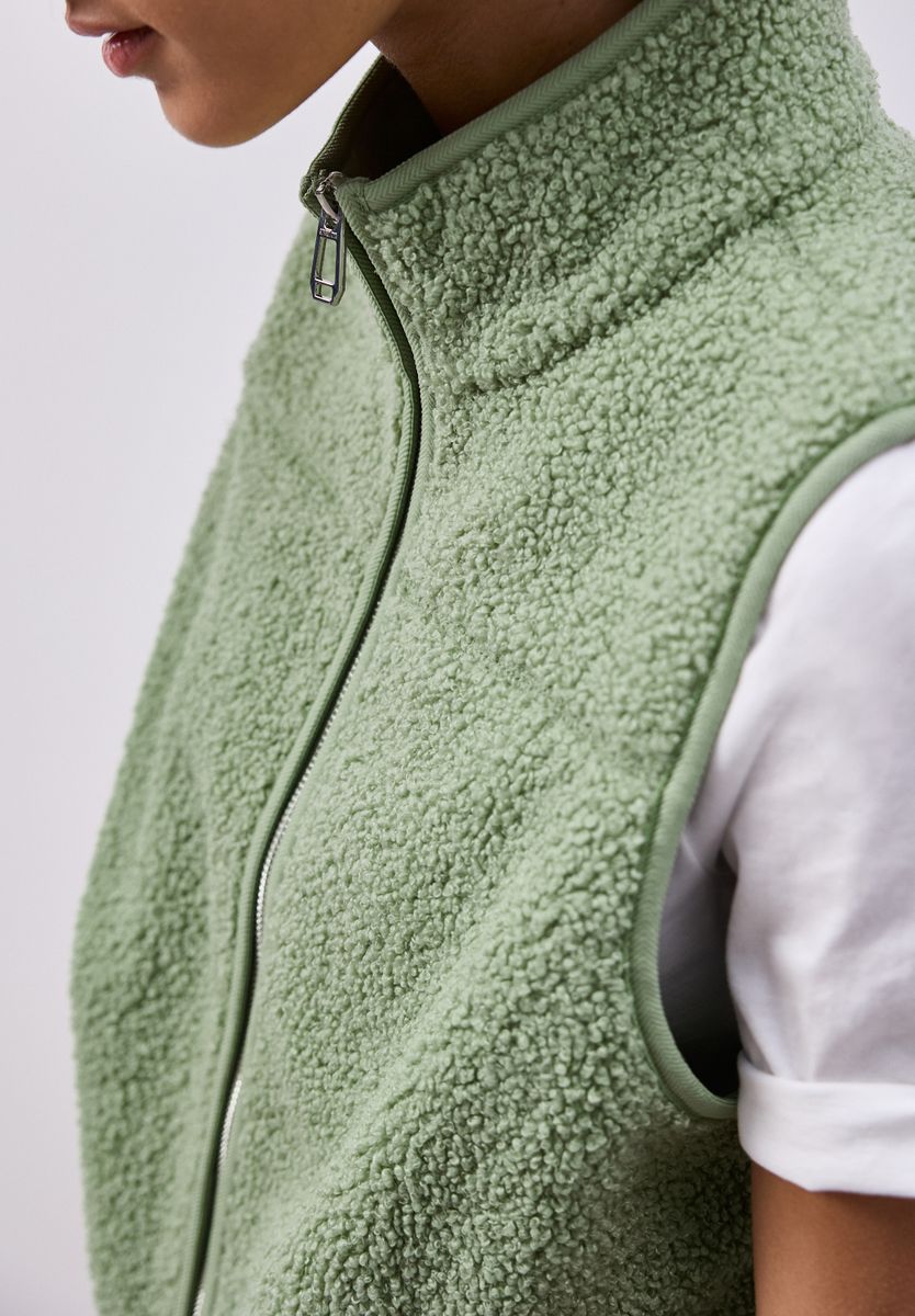 Weste aus Teddy-Material mit Zipper