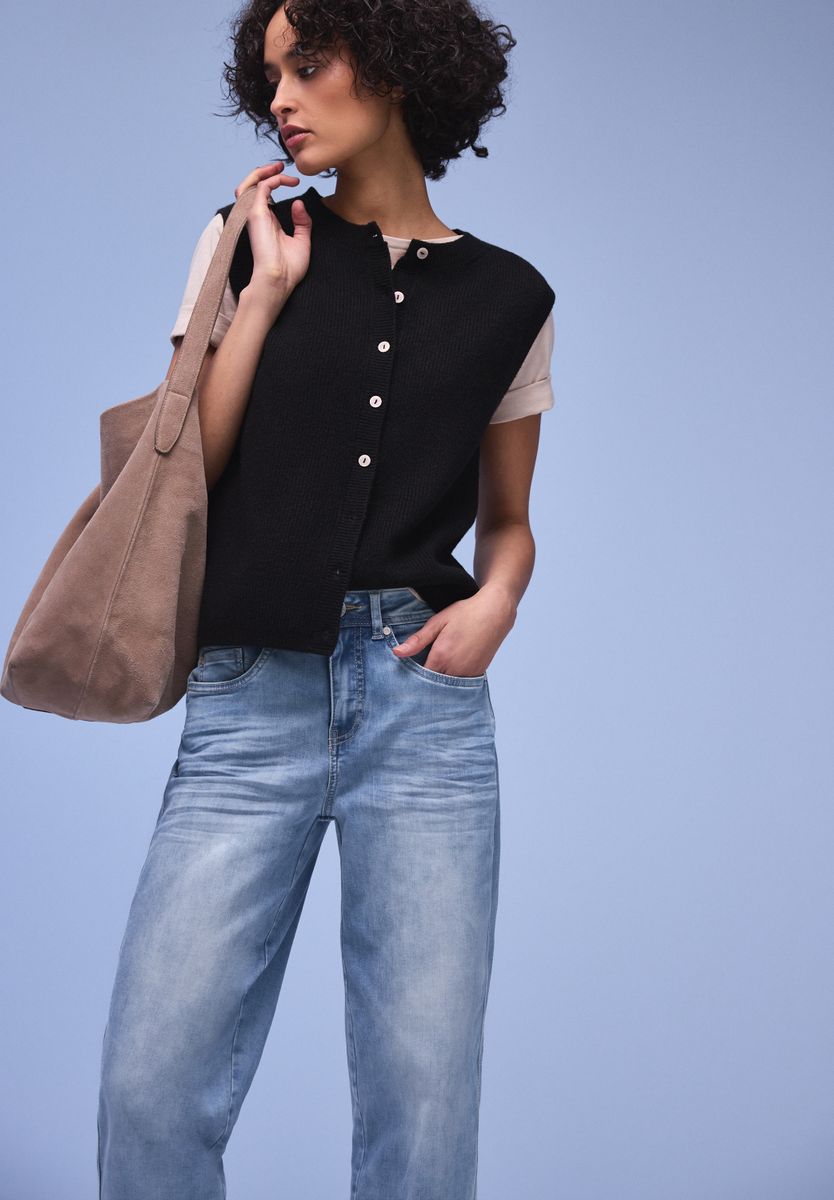 Barrel Leg Jeans