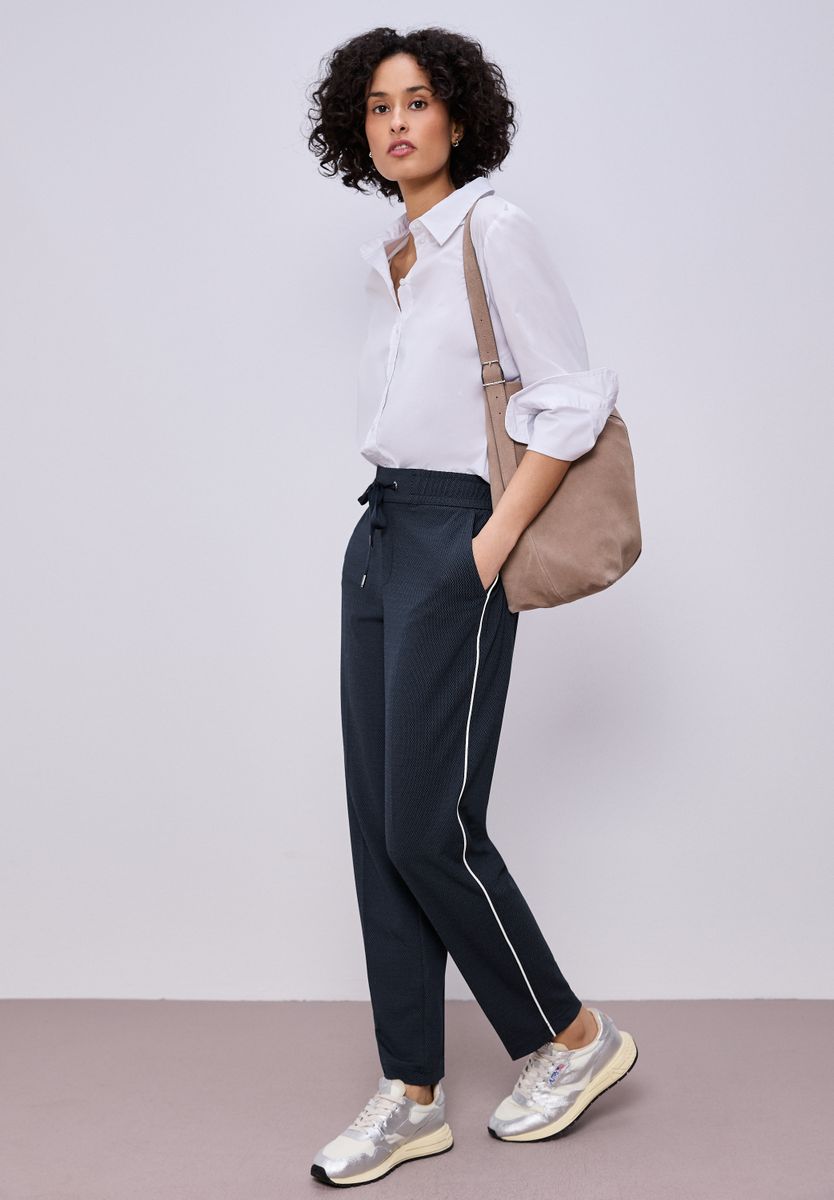 Slim Leg Hose