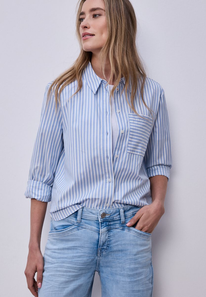 Bluse mit Hemdkragen und Backprint
