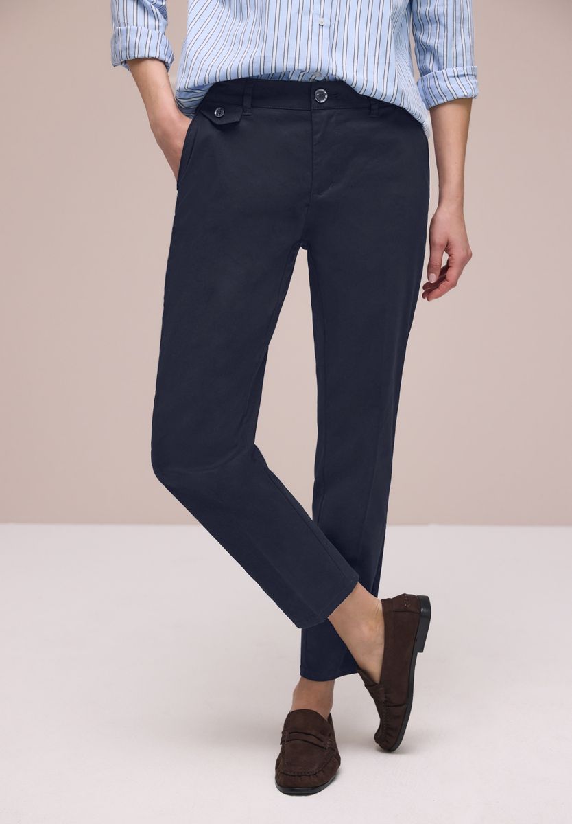 Chino im Casual Fit in softer Qualität