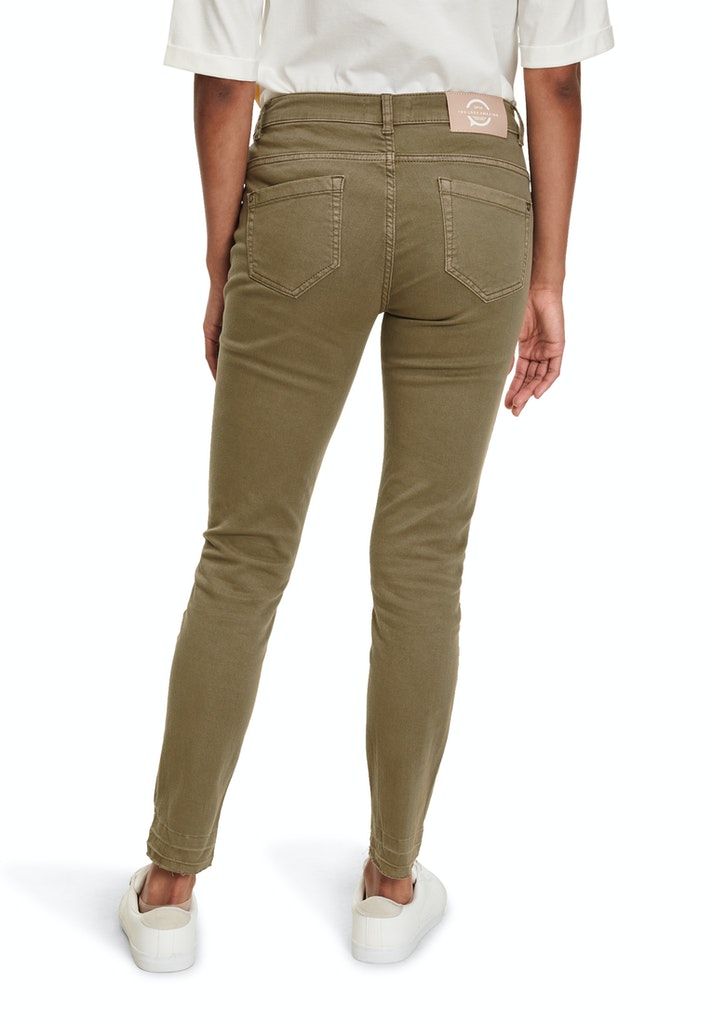 Modern fit jeans