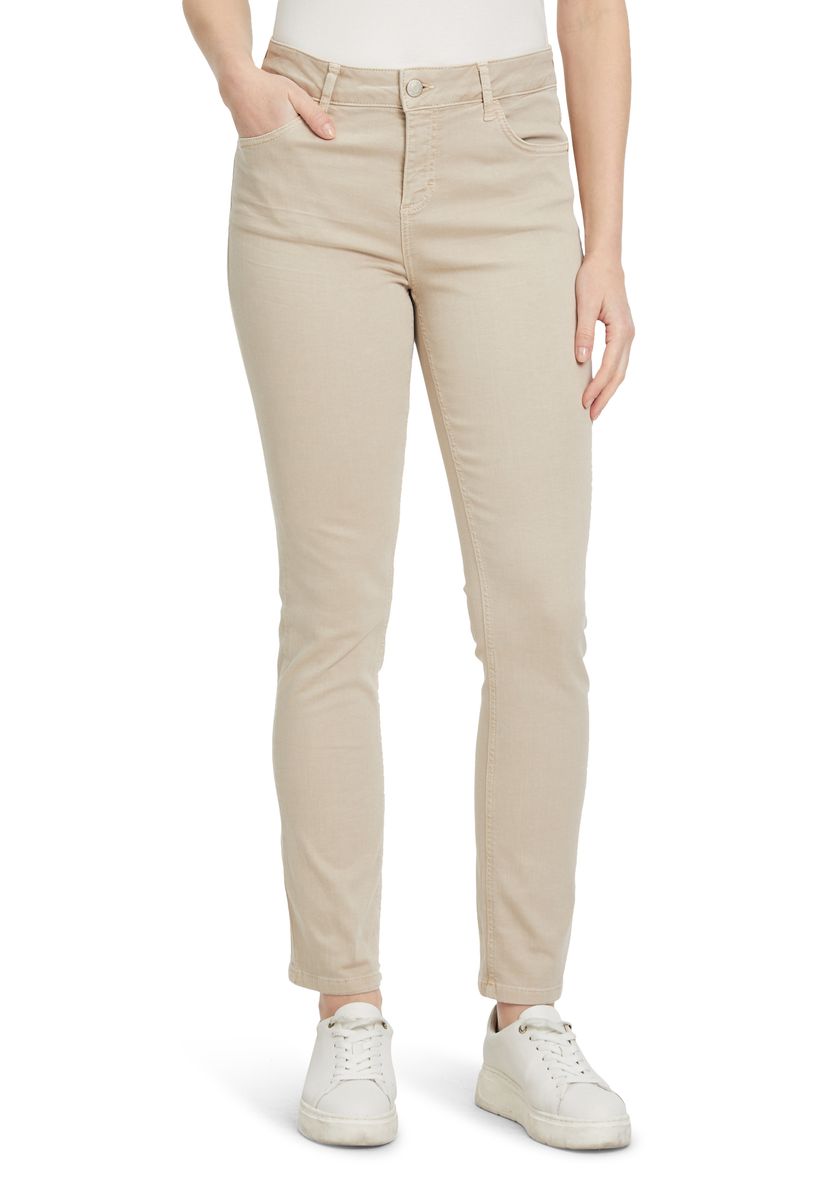 Modern fit jeans