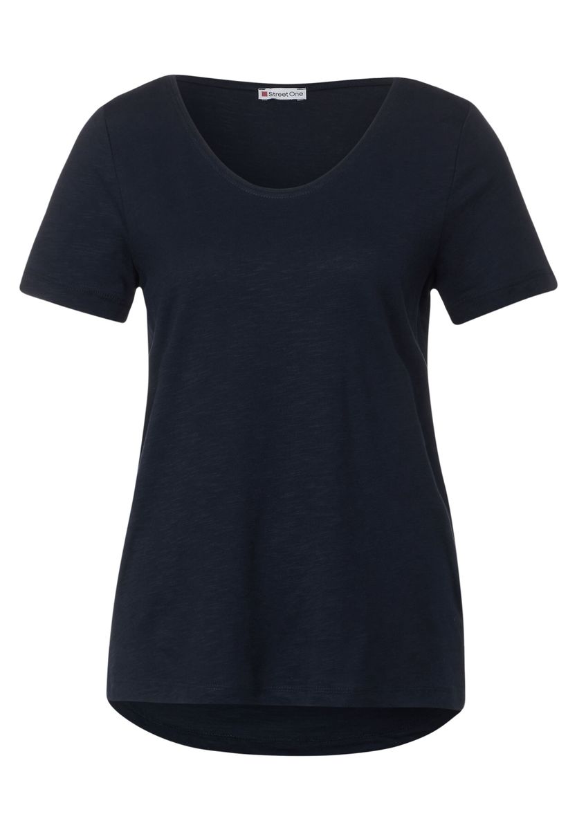Basic T-Shirt