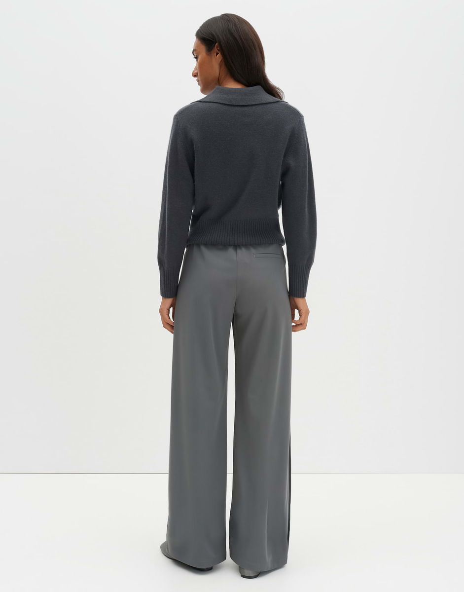 Charlie wide detail
