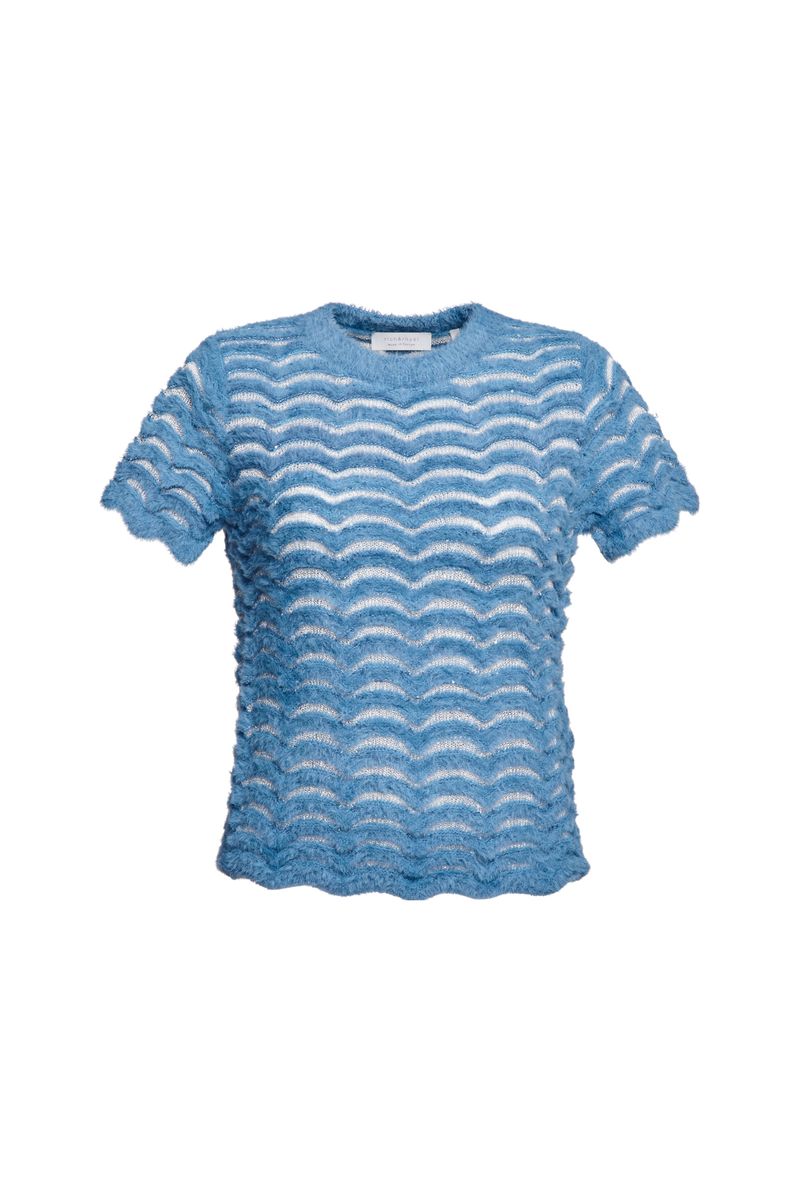 Short sleeved crew neck with zig zag yarn