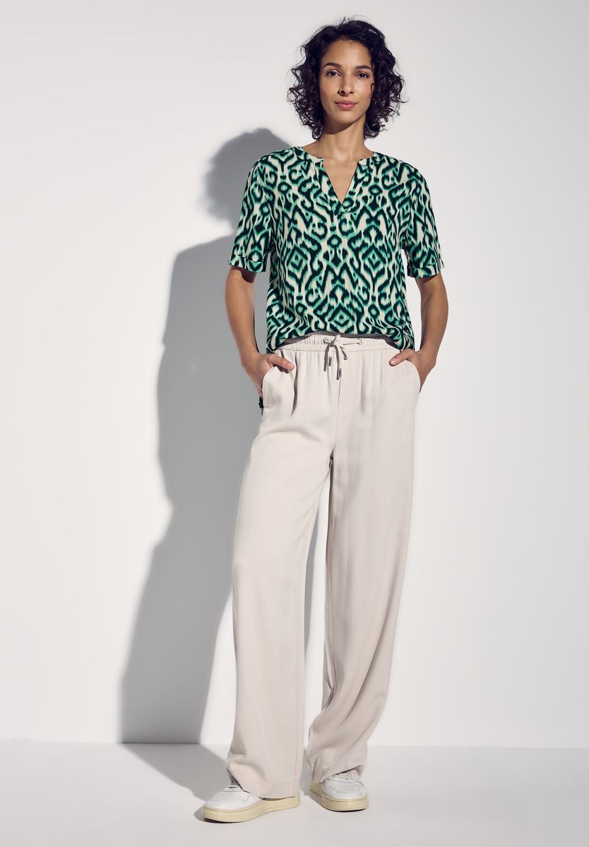 Gemusterte Bluse