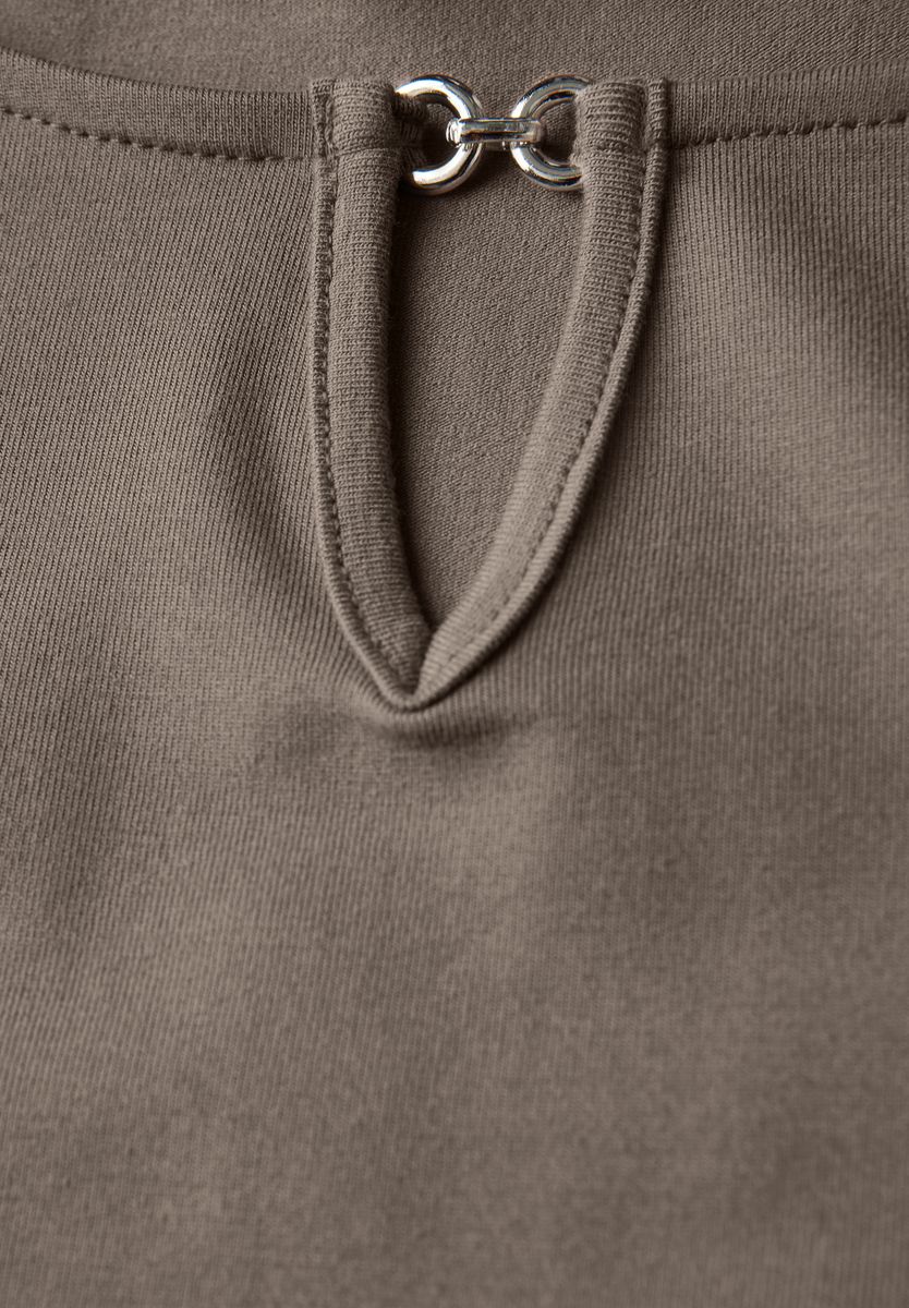Shirt mit Cut-Out