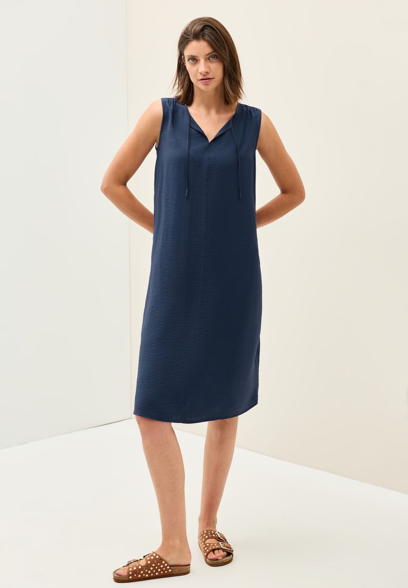Kleid in Unifarbe