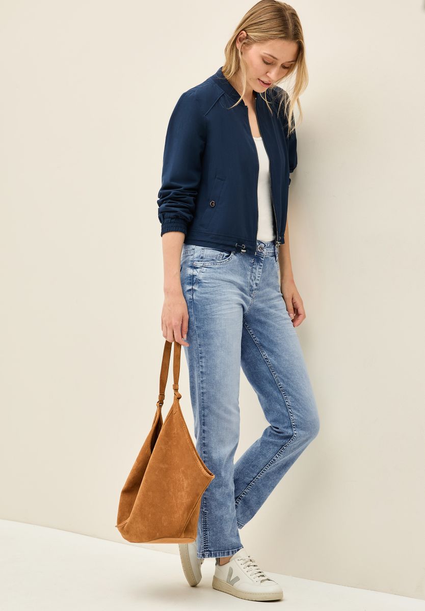 Jeans mit Turn-Up Detail