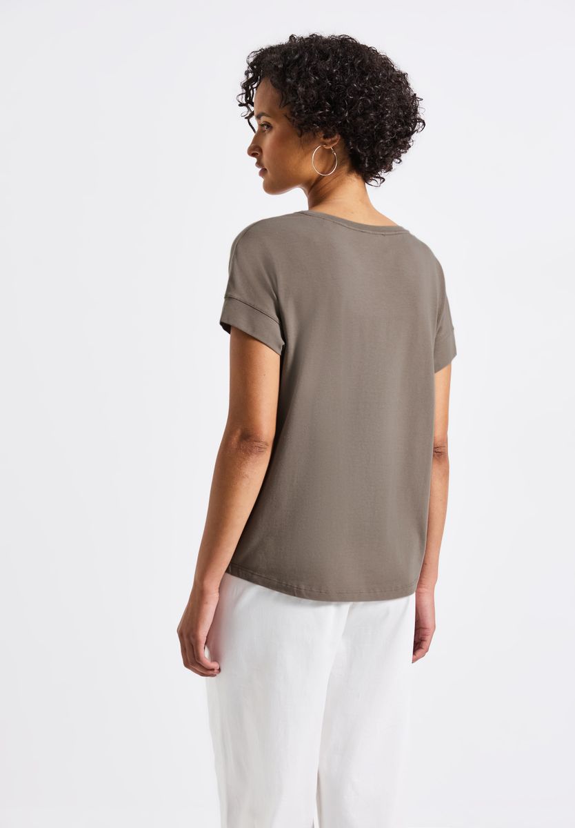 Shirt mit Wording-Stickerei