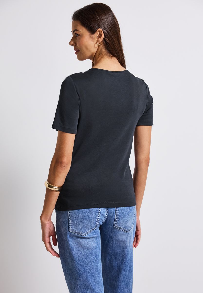 T-Shirt mit Herzausschnitt