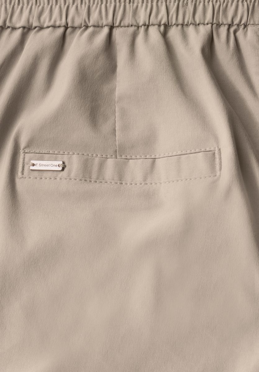Casual Fit Hose mit Turn-Up