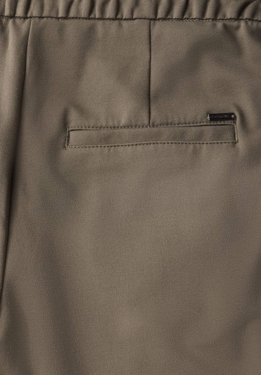 Casual Fit Hose