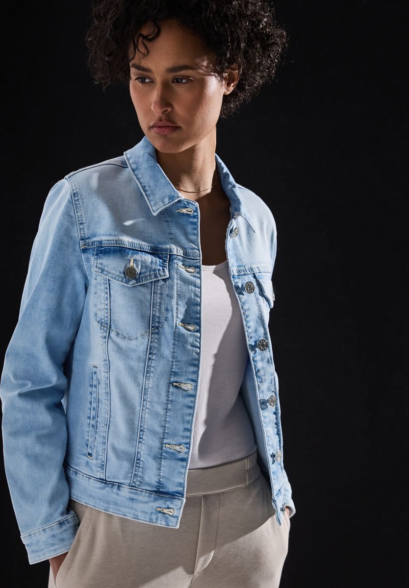 Jeansjacke im Bleached-Look