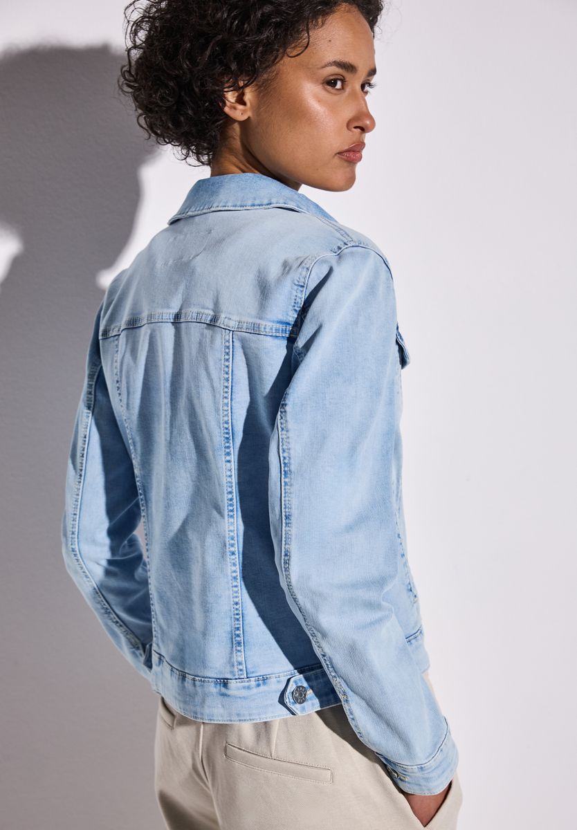 Jeansjacke im Bleached-Look