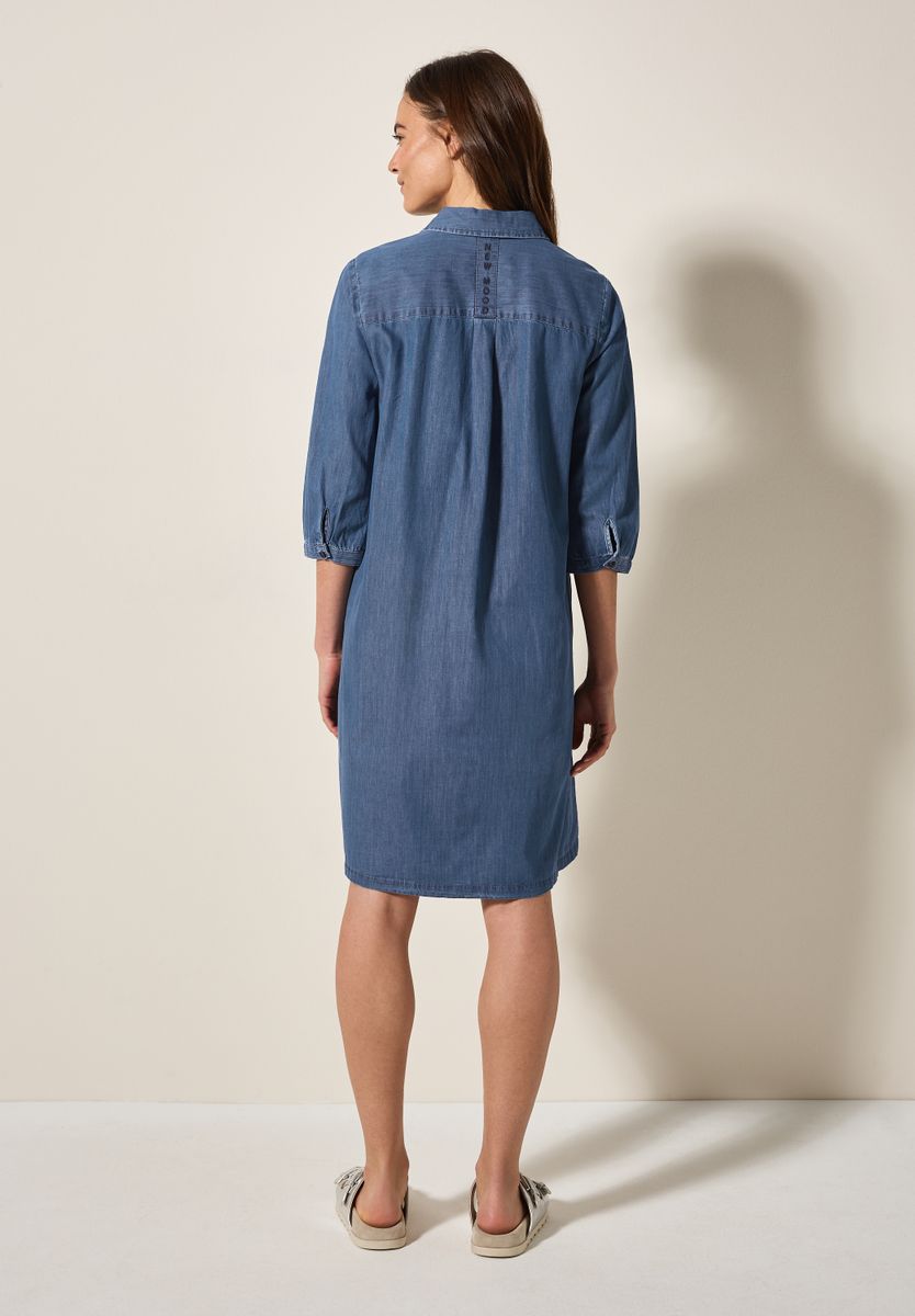 Kleid im Jeanslook