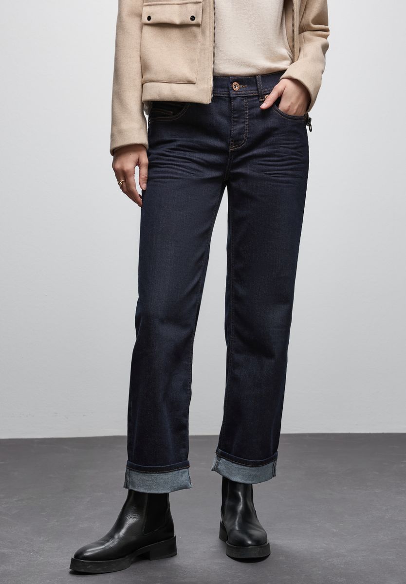 Rinsed Straight Leg Jeans