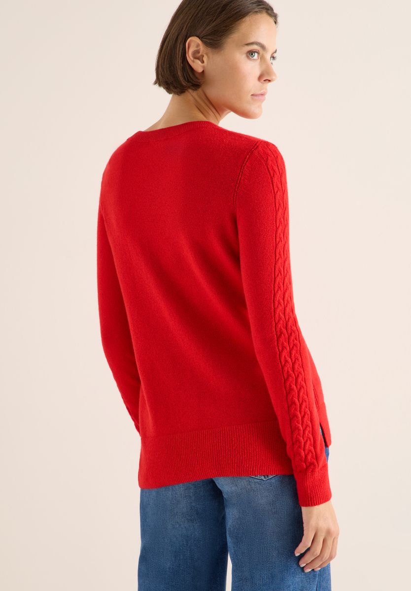 Pullover mit Strickdetail