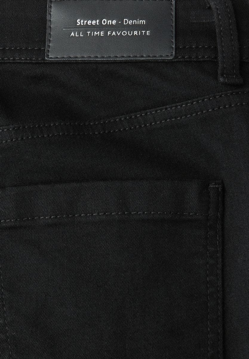 Casual Fit Jeans