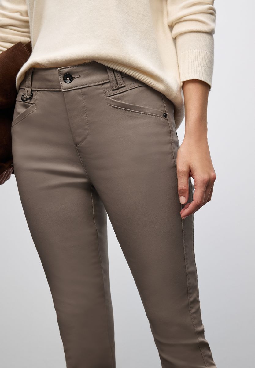 Slim Fit Coated Hose
