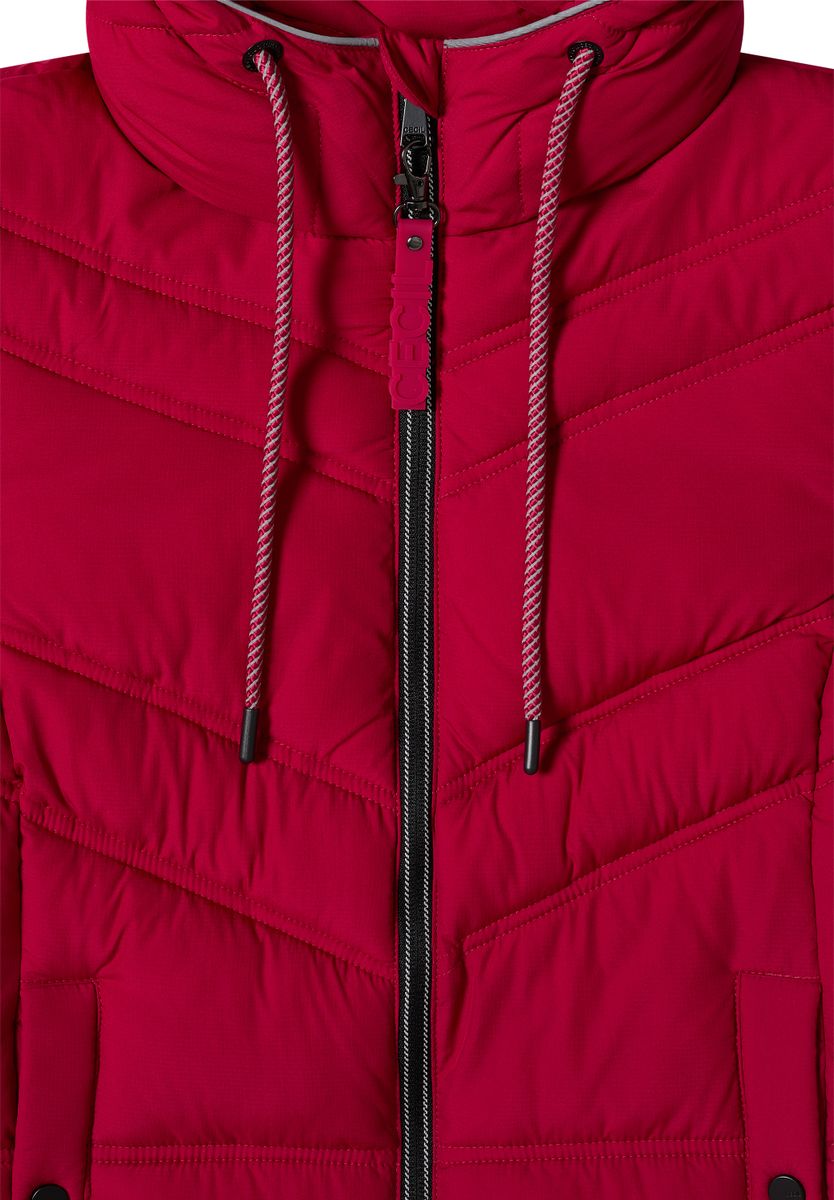Steppjacke mit Kapuze