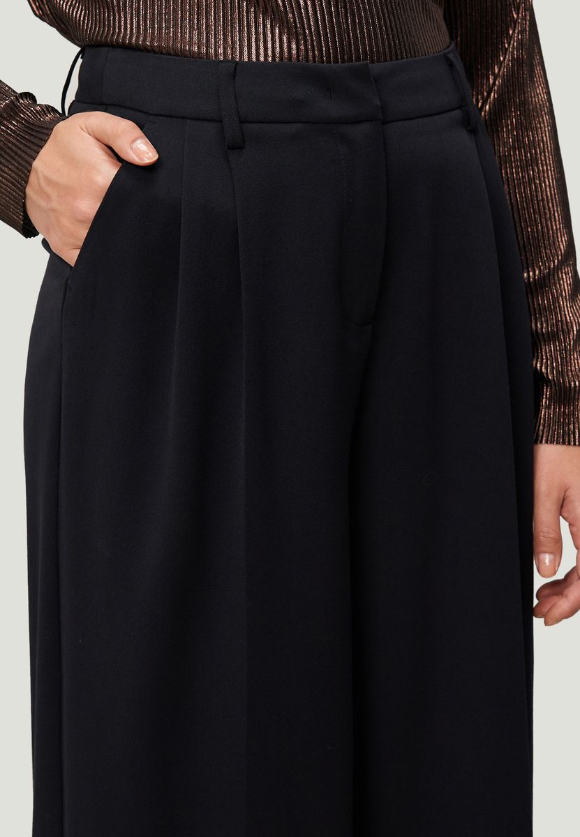 Bundfaltenhose