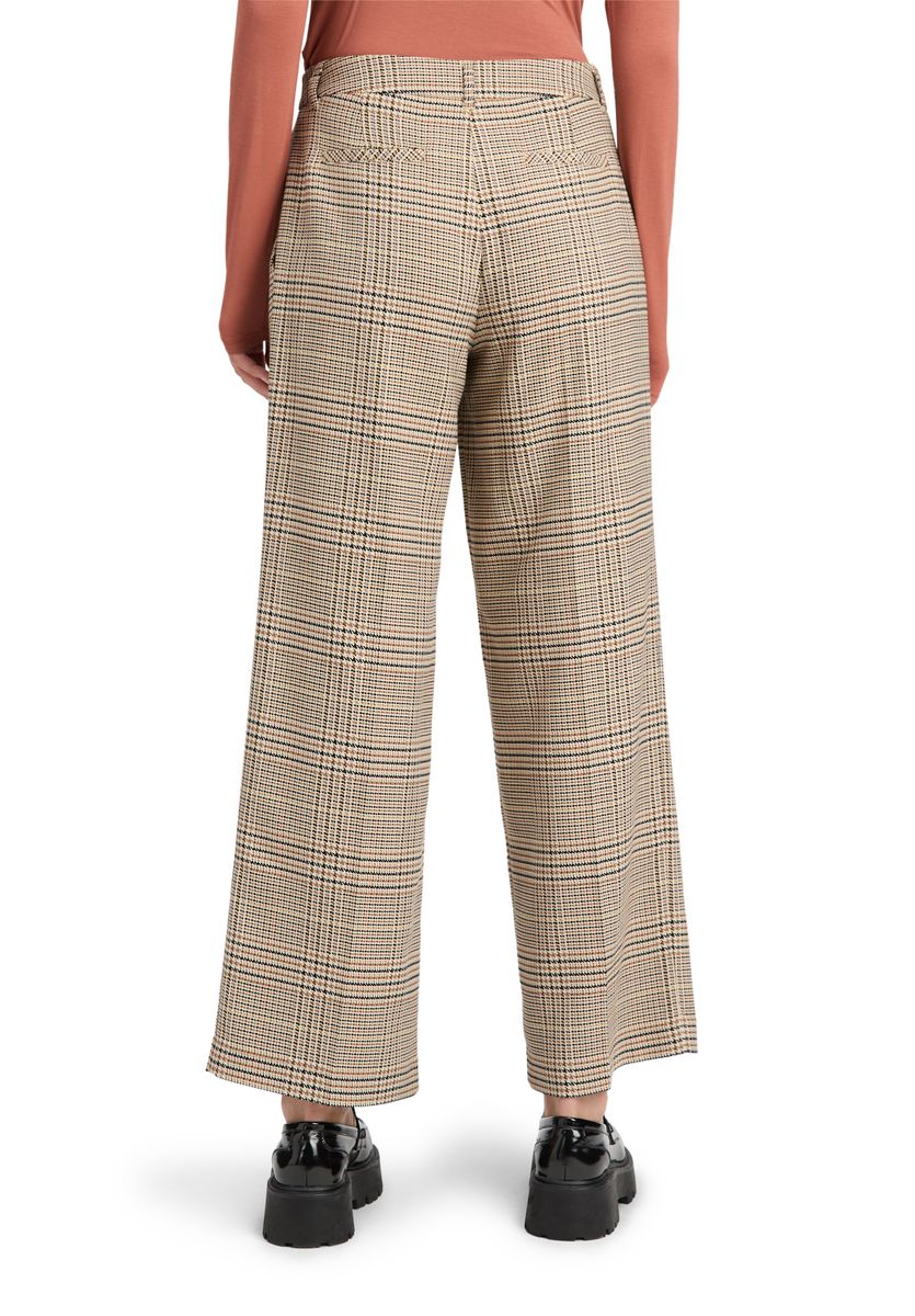 Karo-Hose